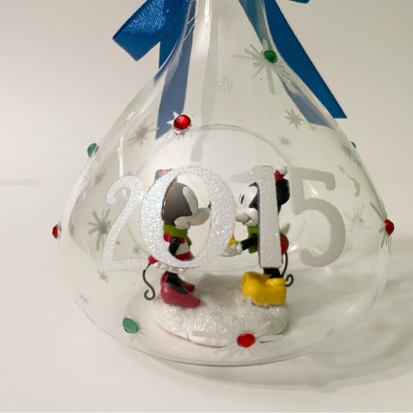 Disney Store Ornament Mickey Minnie Mouse
Annual Glass Drop 2015 Love Couple - Picture 11 of 16